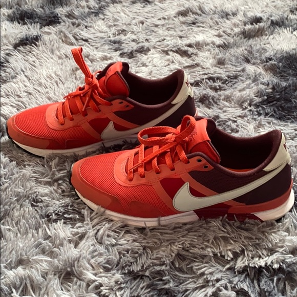 ✨Host Pick✨ Nike Air Sneakers - Picture 3 of 4